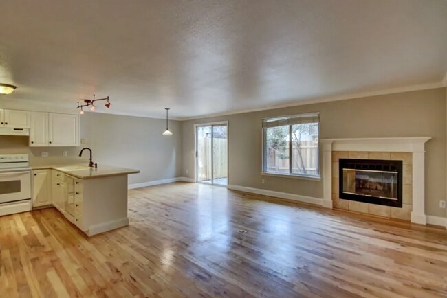 2582 S Falling Brook Ln in Boise, ID - Building Photo - Building Photo