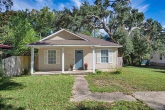 1010 W Lloyd St in Pensacola, FL - Building Photo - Building Photo