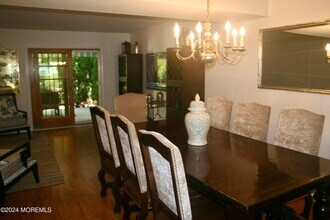 16 Apple Dr in Spring Lake, NJ - Building Photo - Building Photo