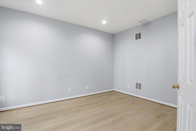 5307 Granite Step Trail in Centreville, VA - Building Photo - Building Photo