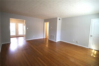 606 Coventry Rd-Unit -1 in Decatur, GA - Building Photo - Building Photo