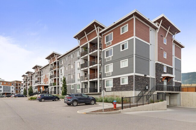 3635-3635 Carrington Rd in Kelowna, BC - Building Photo - Building Photo