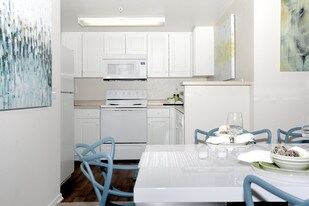 Costa Verde Village in San Diego, CA - Building Photo