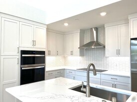 10620 Elm Cir in Saratoga, CA - Building Photo