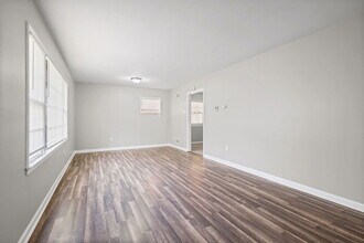 3240 Boxdale St in Memphis, TN - Building Photo - Building Photo