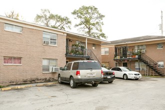 Wheatley  Court Apartments in Houston, TX - Building Photo - Building Photo