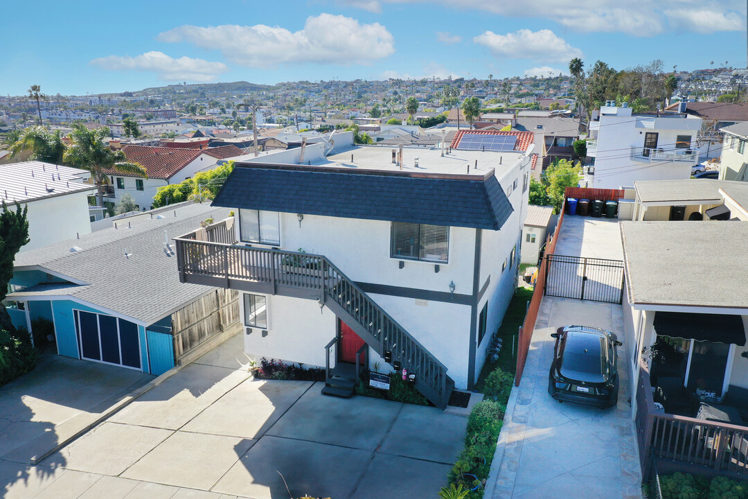 33771 Copper Lantern St in Dana Point, CA - Building Photo