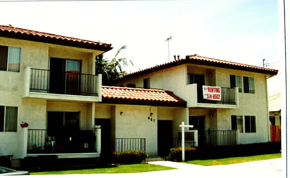 651 W 12th St in San Pedro, CA - Building Photo