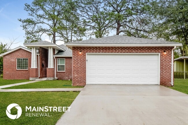 property at 8749 Norfolk Blvd