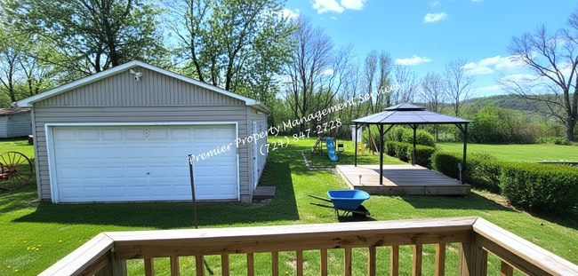 509 Old Zelienople Rd in Ellwood City, PA - Building Photo - Building Photo