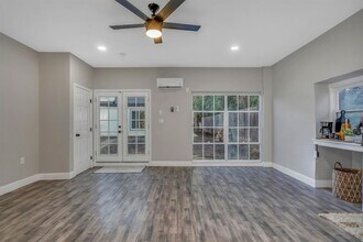 1515 N Carruth Ave in Fresno, CA - Building Photo - Building Photo