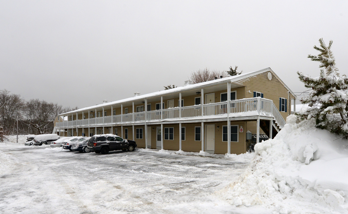 Four Seasons in Marshfield, MA - Building Photo