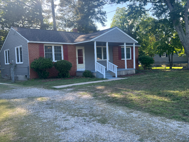 1221 North Dr in Goldsboro, NC - Building Photo - Building Photo