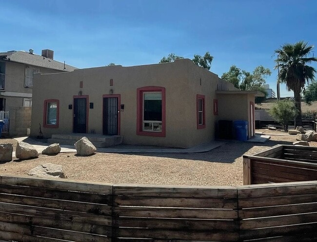 2501 E Culver St in Phoenix, AZ - Foto de edificio - Building Photo