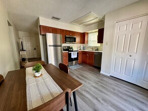 2901 Bay View Dr in Safety Harbor, FL - Building Photo - Building Photo