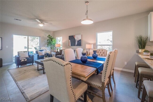 46 NE 4th St in Cape Coral, FL - Building Photo - Building Photo
