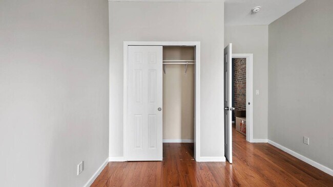 301 E 104th St-Unit -A in New York, NY - Building Photo - Building Photo