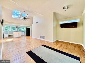166 Severn Way in Arnold, MD - Building Photo - Building Photo