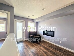 10911-10998 98 St NW in Edmonton, AB - Building Photo - Building Photo