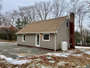 8 S Rd in Ellington, CT - Building Photo - Building Photo