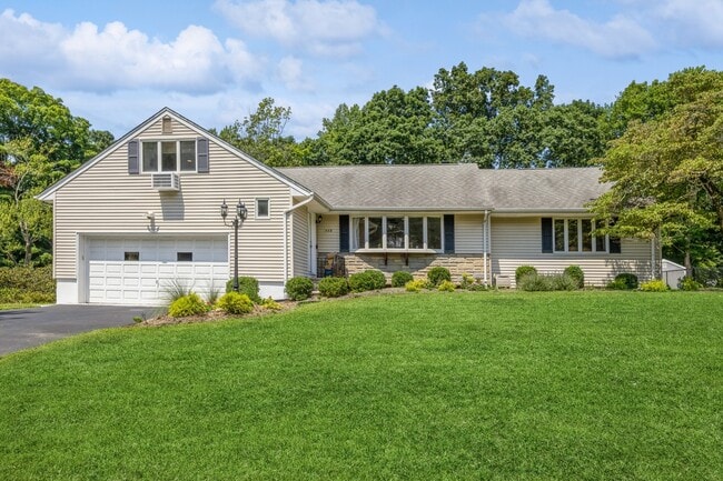 property at 558 Baylor Ave