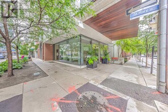 75-3475 St Nicholas St in Toronto, ON - Building Photo - Building Photo