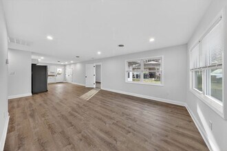 40 Montrose Dr in Newark, DE - Building Photo - Building Photo