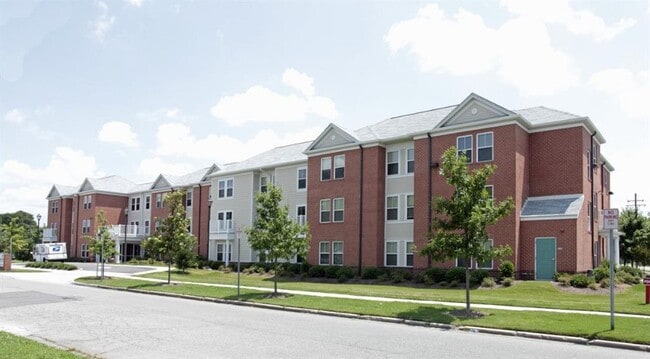 property at 1225 W 39th St