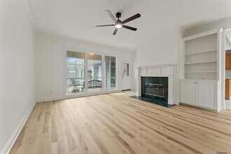 18516 Lakefield Ave in Baton Rouge, LA - Foto de edificio - Building Photo