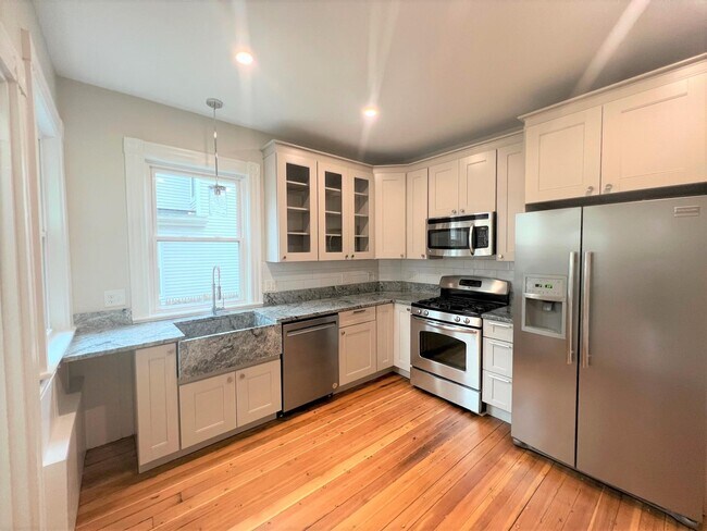 22 Kidder Ave in Somerville, MA - Building Photo - Building Photo