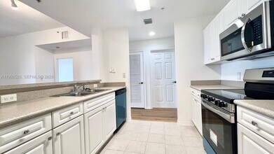 1203 Town Center Dr in Jupiter, FL - Building Photo - Building Photo