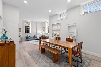 65 Glen Rd in Brookline, MA - Building Photo - Building Photo