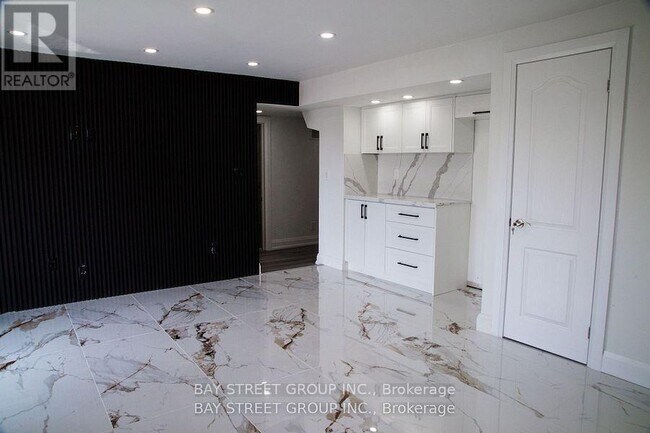 44 Marlene Johnston Dr in East Gwillimbury, ON - Building Photo - Building Photo