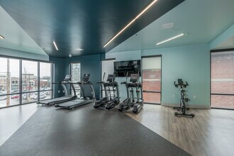 Peer on 7th Student Living in Columbus, OH - Building Photo - Interior Photo