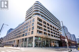 425 Front St E in Toronto, ON - Building Photo