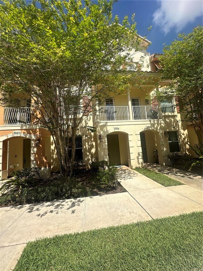 3924 Passion Flower Rd in Coconut Creek, FL - Building Photo - Building Photo