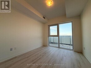 1010 Sandy Beach Rd in Pickering, ON - Building Photo - Building Photo