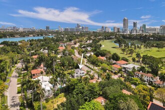5832 Alton Rd in Miami Beach, FL - Building Photo - Building Photo