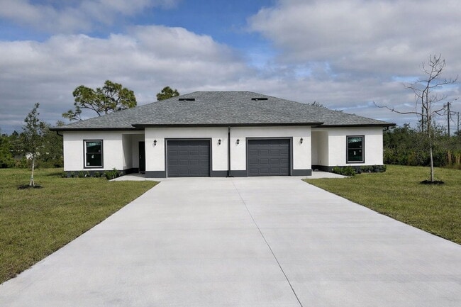 property at 1308 Saxony Cir