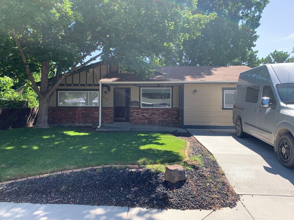 2004 S Hervey St in Boise, ID - Building Photo