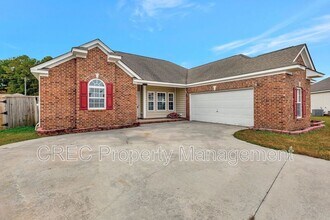 7753 Eagle Lake Rd in North Charleston, SC - Building Photo - Building Photo