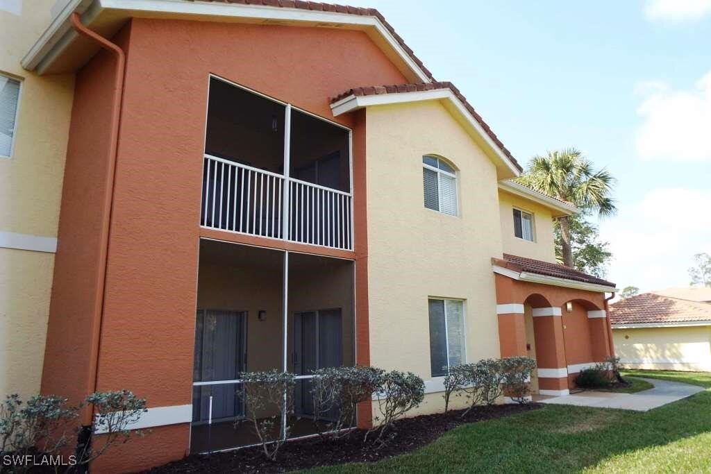 6461 Aragon Way in Ft. Myers, FL - Building Photo