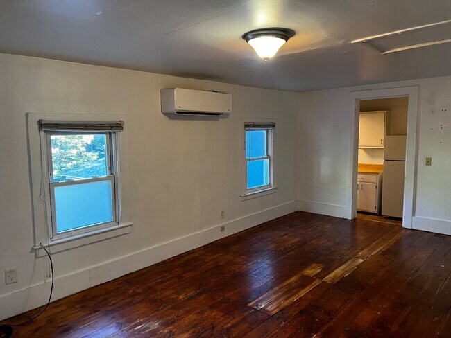 222 Douglas Ave in Kalamazoo, MI - Building Photo - Building Photo