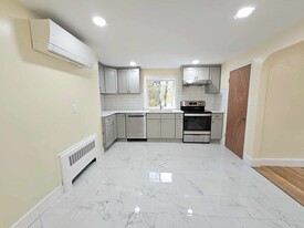 165 Foster St, Unit 165 in Boston, MA - Building Photo - Building Photo