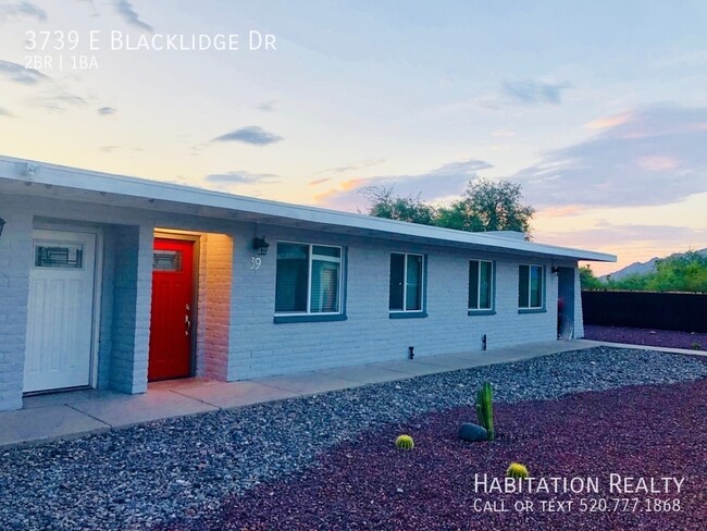 3739 E Blacklidge Dr in Tucson, AZ - Building Photo - Building Photo