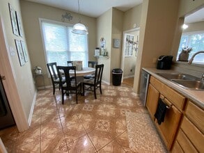 548 Raintree Rd in Jacksonville, NC - Building Photo - Building Photo