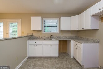 4677 Cedar Park Trail in Stone Mountain, GA - Building Photo - Building Photo