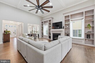 17072 Silver Arrow Dr in Dumfries, VA - Building Photo - Building Photo