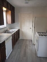311 W Peach St in Midwest City, OK - Building Photo - Building Photo