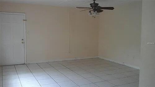 4708 Christa Ct in Tampa, FL - Building Photo